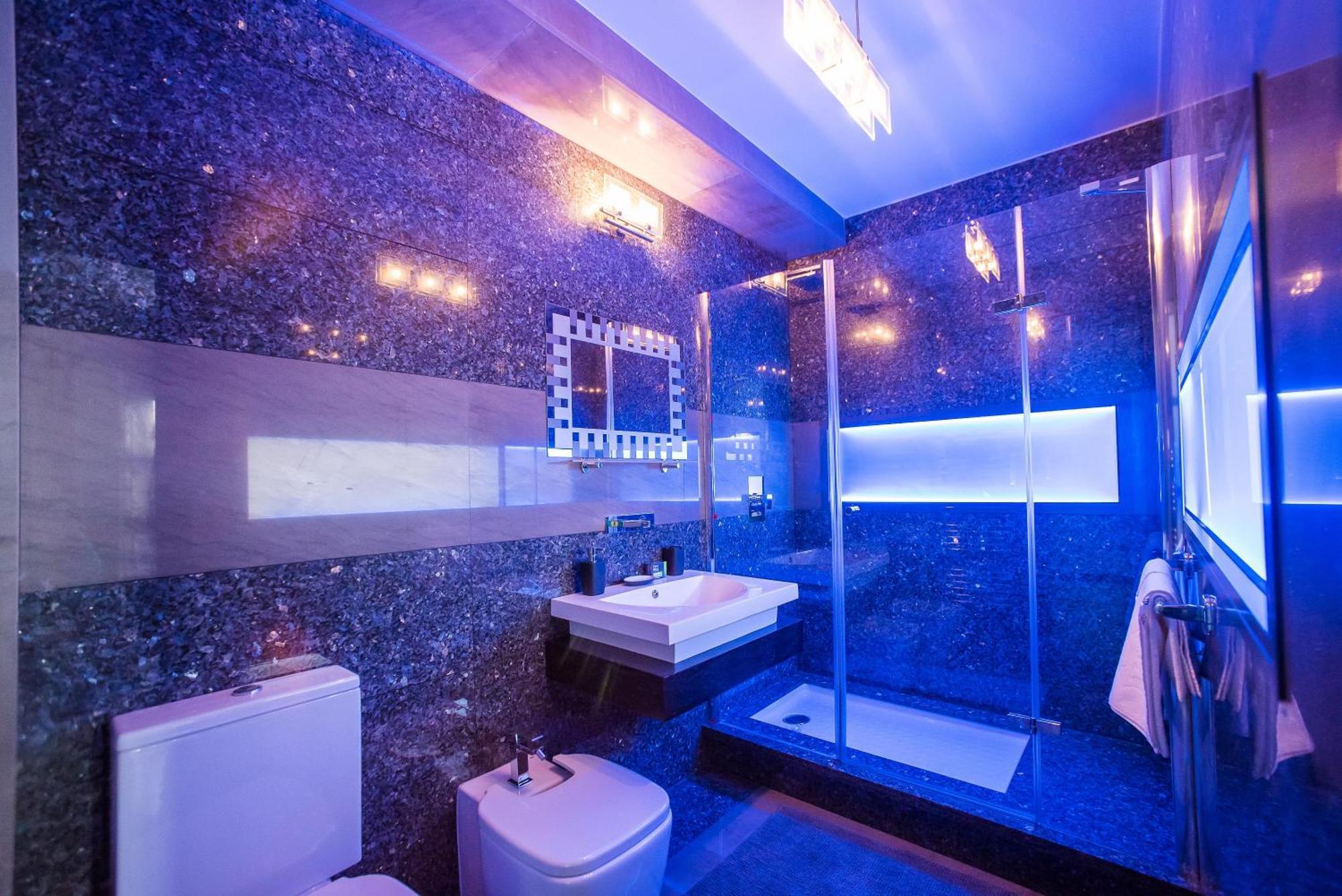 Simple Rooms Self Check In Boekarest Buitenkant foto